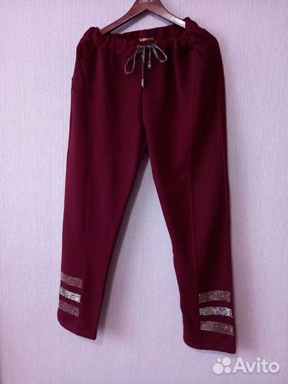 Спортивный костюм женский