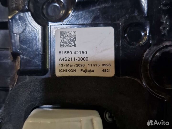 Задний правый фонарь багажника тойота rav 4 xa50