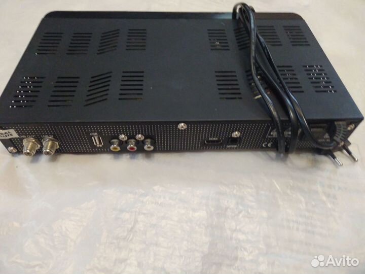 Приемник триколор GS 211,9305,510,8307.531