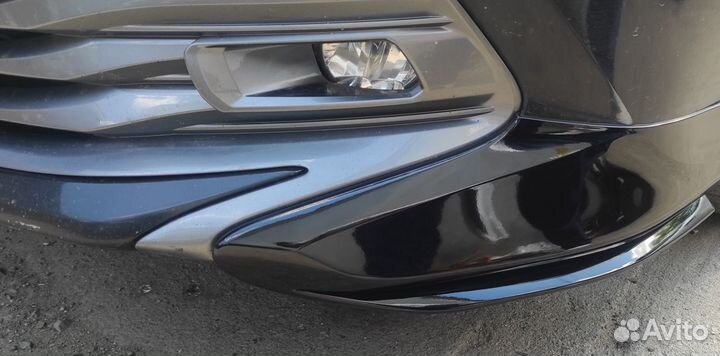 Накладки переднего бампера Toyota Camry V70