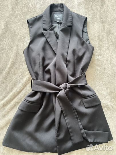 Жилет женский 40 размер