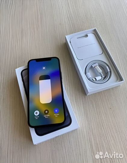 iPhone 12 64 gb новый