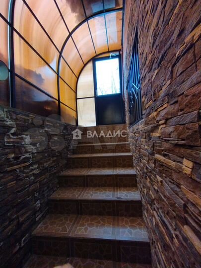 Дом 347,2 м² на участке 6 сот.