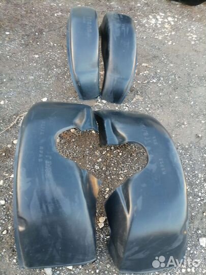 Подкрылкина ford transit до 2000г