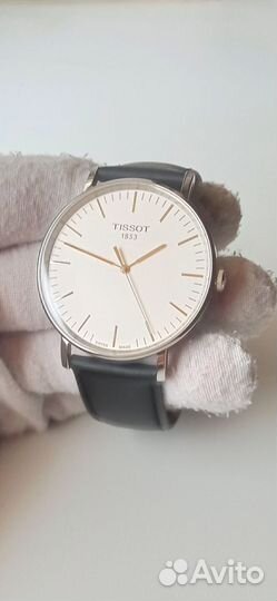 Новые Tissot Everytime крупные