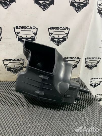 Корпус воздушного фильтра Audi A8 4H cgwa 2012