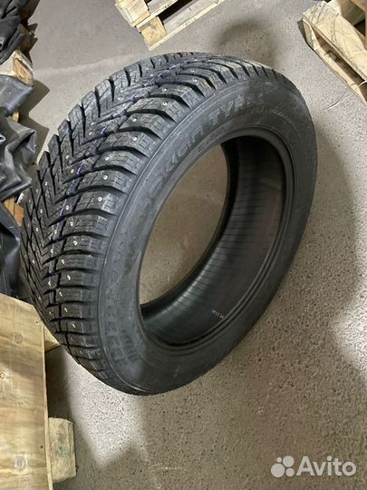 Nokian Tyres Hakkapeliitta 10p 215/55 R17 98T