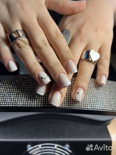 Наращивание ногтей