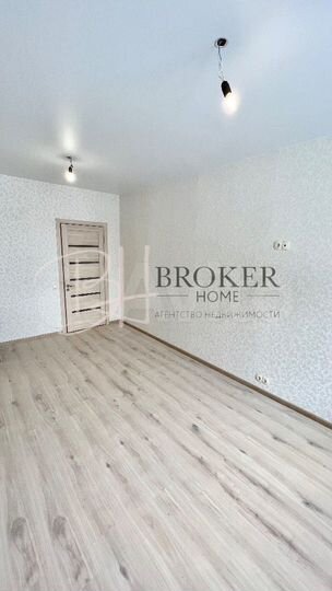 2-к. квартира, 55 м², 3/9 эт.