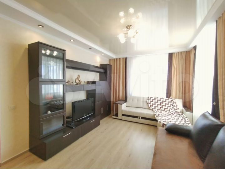 2-к. квартира, 70 м², 10/16 эт.