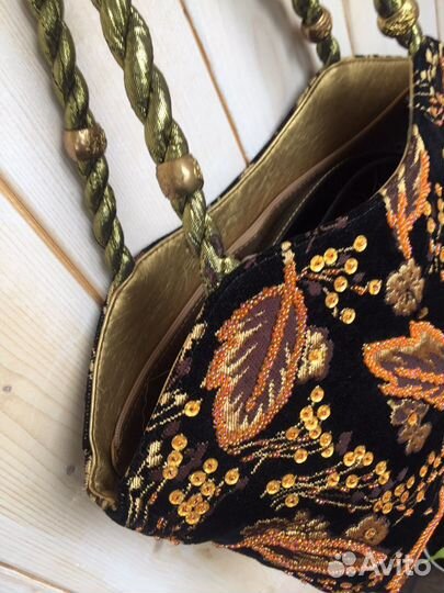 Cумка винтажная бархатная вышивка и пайетки
