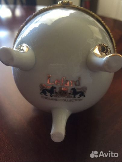 Статуетка яйцо