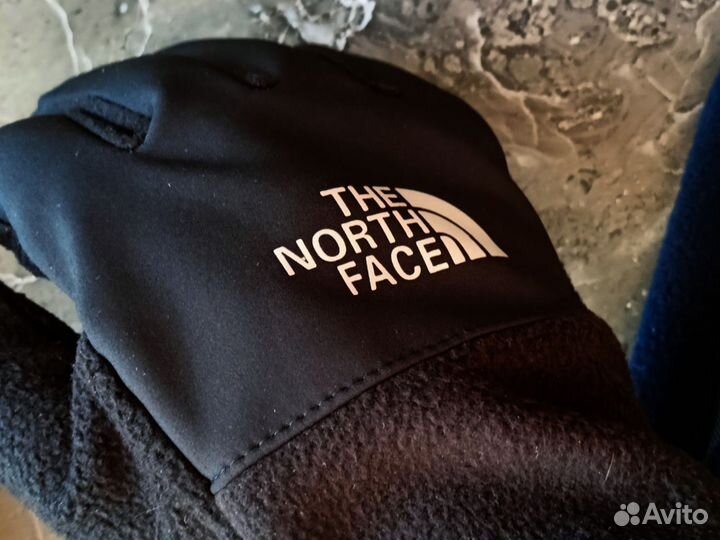 Перчатки The North Face