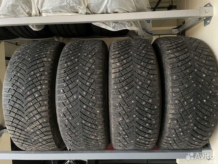 Michelin X-Ice North 4 275/50 R21