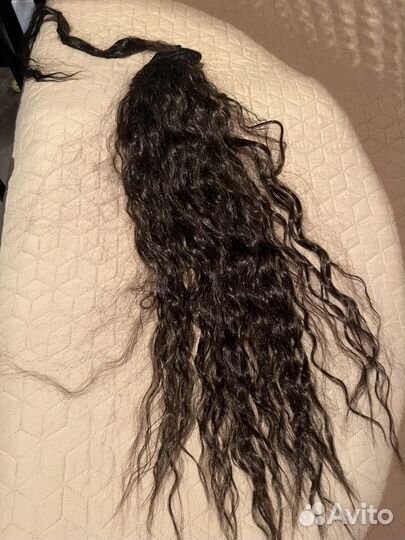 Волосы на заколках