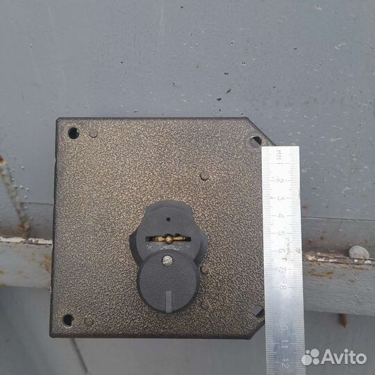 Замок сейфовый