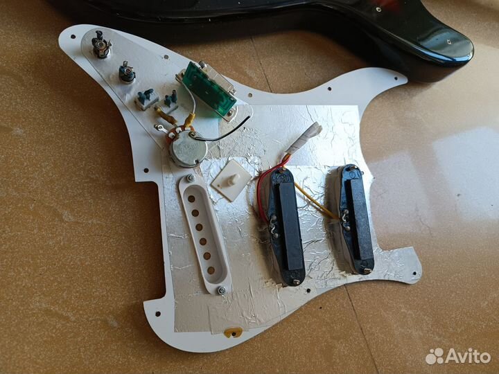 Фендер стратокастер