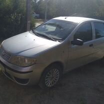 FIAT Punto 1.2 MT, 2011, 260 000 км, с пробегом, цена 580 000 руб.