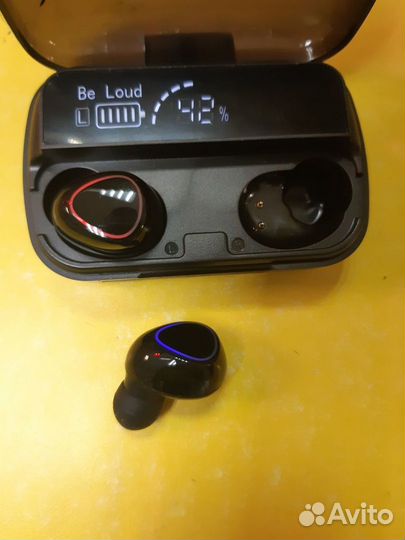 Блютуз-гарнитура стерео M10