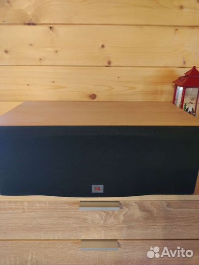 Акустическая колонка JBL EC 25