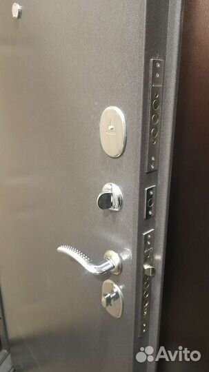 Дверь входная теплая в дом