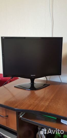 Продаю монитор 22 дюйма б/у