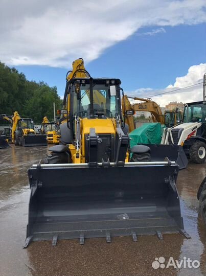 Экскаватор-погрузчик New Holland B100B, 2023