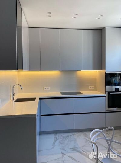 Кухонный гарнитур на заказ. Гapaнития дo 10 лeт