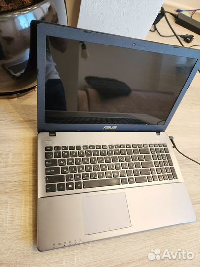 Asus K550D, 4 ядра, 12гб, 256SSD+500HDD