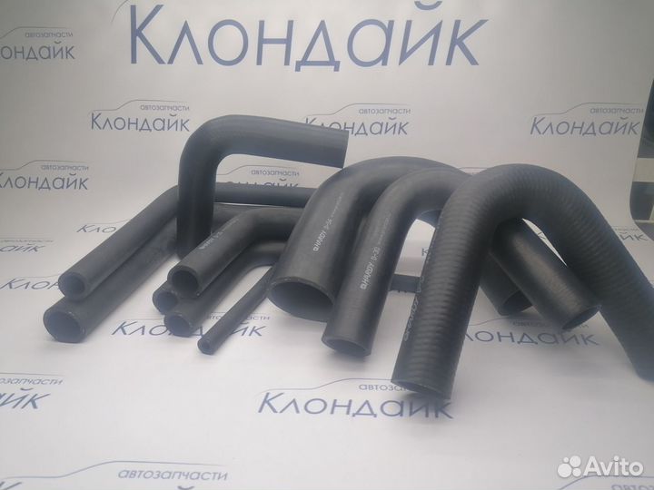 Патрубок резиновый угловой