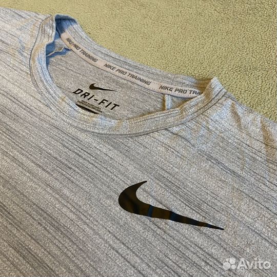 Футболка Nike