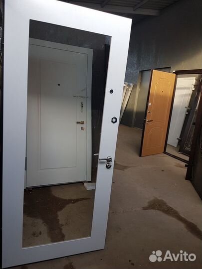 Дверь стальная с порошковым покрытием