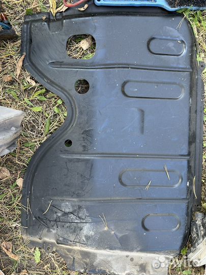 Поддон на mercedes w210