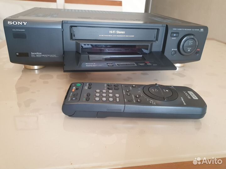 Видеомагнитофон Sony SLV810EE