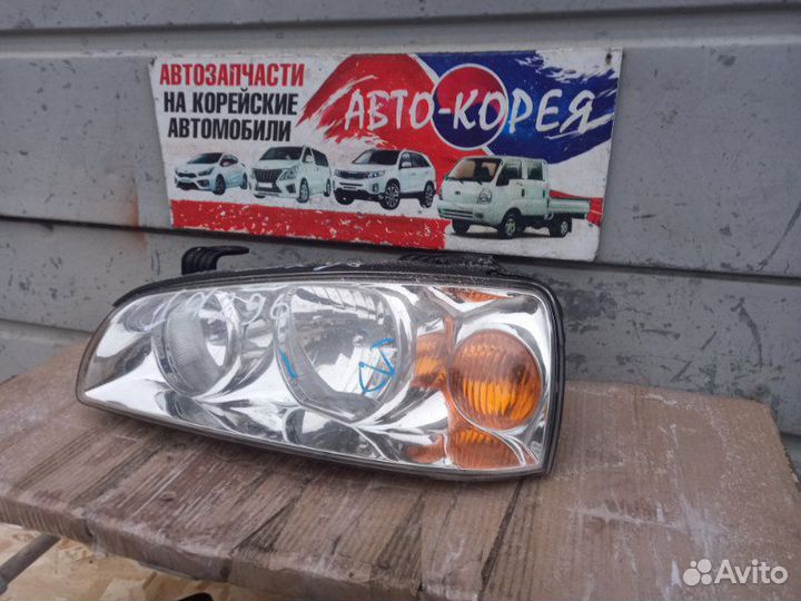 Фара передняя левая Hyundai Elantra XD 2003-2010