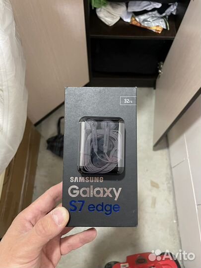 Наушники Samsung galaxy S7 edge