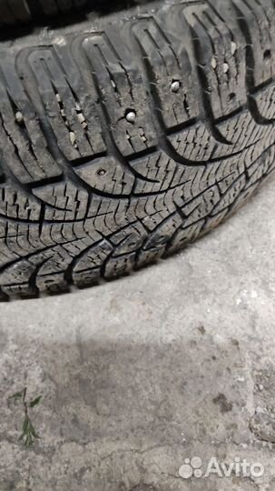 Pirelli Winter Carving Edge 215/65 R16