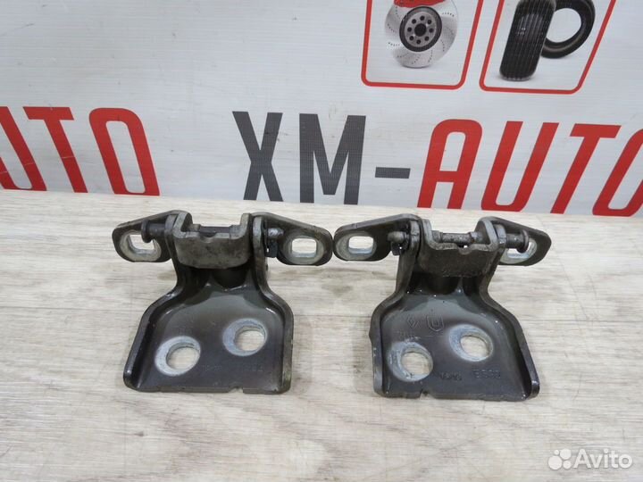 Петля двери передняя правая LADA Vesta