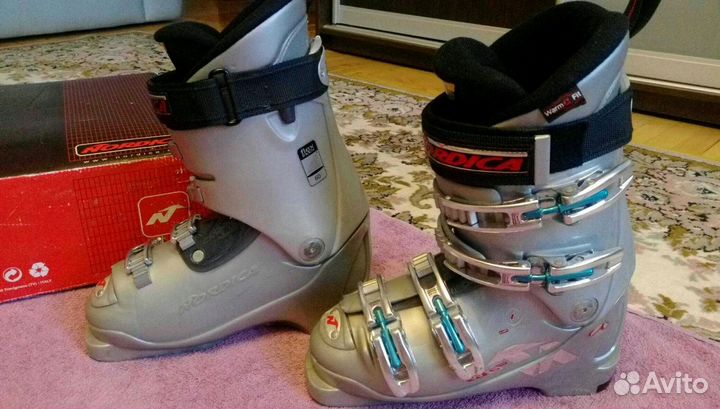 Горнолыжные ботинки