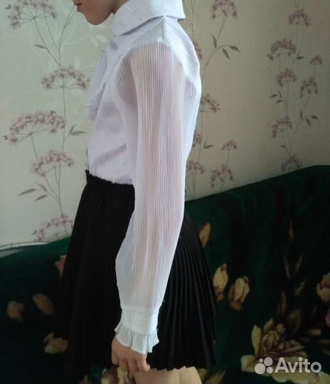 Белая блузка