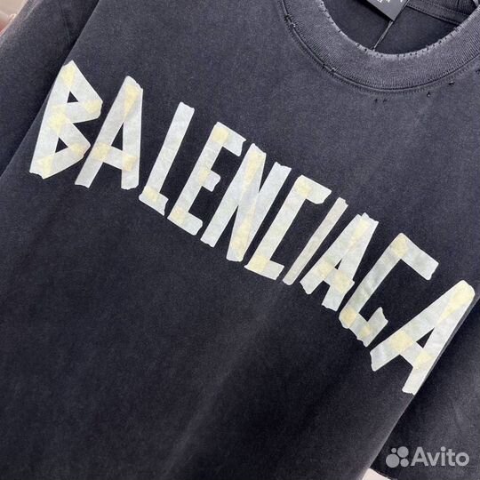 Футболка balenciaga женская