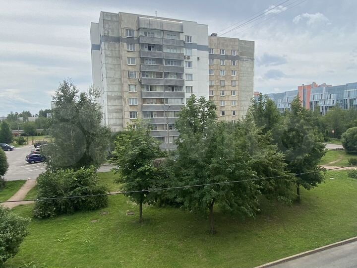 2-к. квартира, 55 м², 4/9 эт.