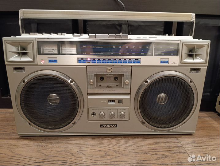 Магнитола Victor M70
