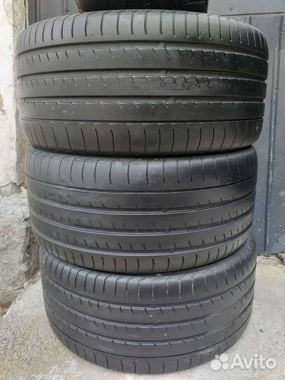 Yokohama Advan Sport V105 295/35 R21