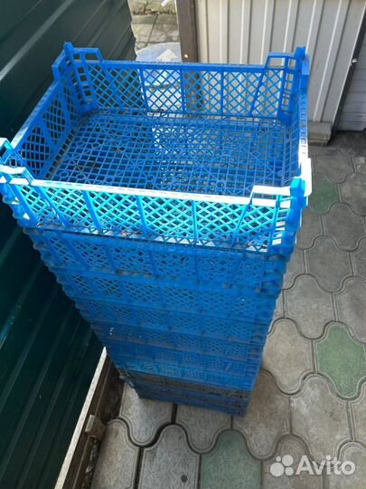 Пластиковые ящики