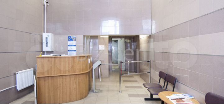 Сдам офис 138 м2 у м. Спортивная-2