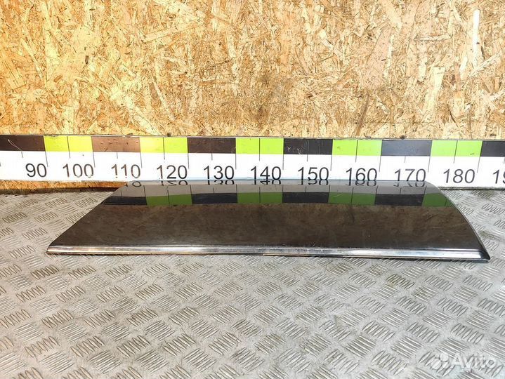 Накладка двери задней левой E 124