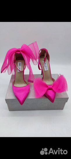 Продам туфли 38й Jimmy Choo новые