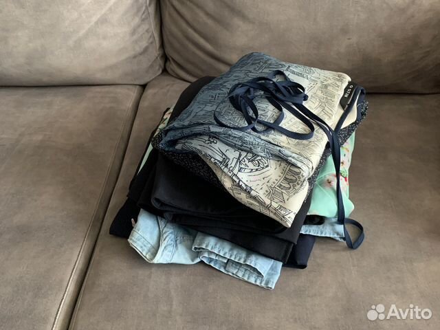 Пакетом вещи женские