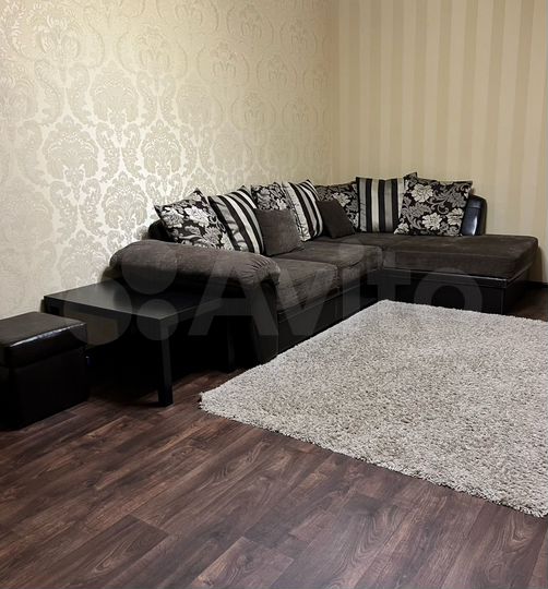 2-к. квартира, 58 м², 2/10 эт.